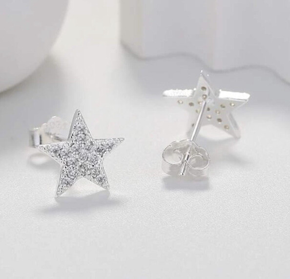 HERMOSOS ARETES ESTRELLA PEQUEÑA HECHOS CON CRISTAL DE SWAROVSKI REGALO NAVIDAD S23