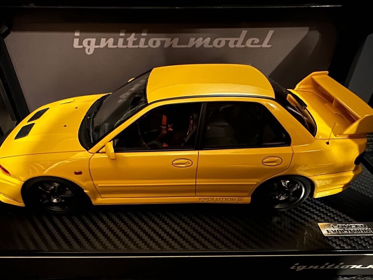 1/18 Ignition Model Mitsubishi Lancer Evolution III GSR CE9A 1/18 Ignition Model Mitsubishi Lancer Evolution III GSR CE9A