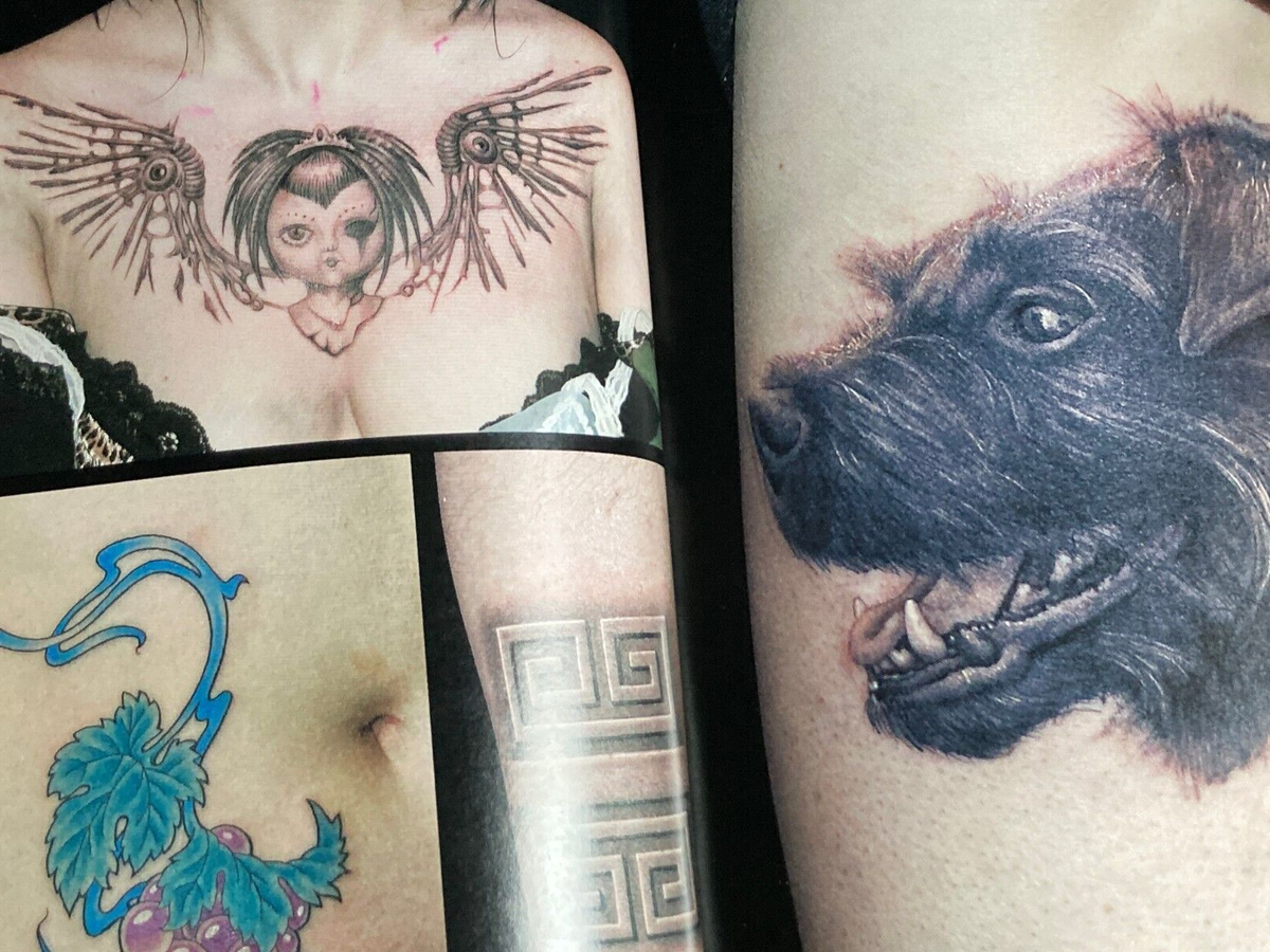 【値引き】THE MAMMOTH BOOK OF TATTOOS　洋書　タトゥー The Mammoth Book of Tattoos by Lal Hardy-80 World Class