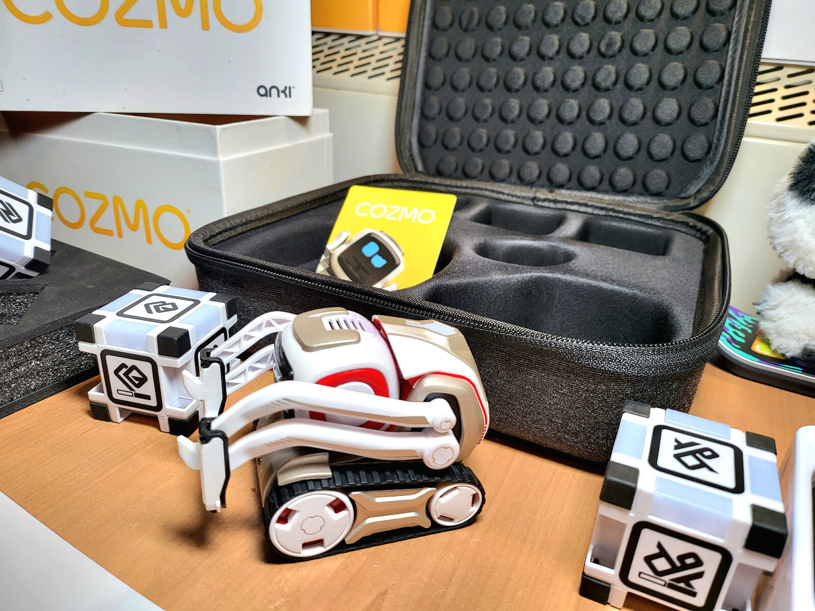 FULLY BOXED Anki Cozmo Robot + Carry Case LIKE N€W eBay
