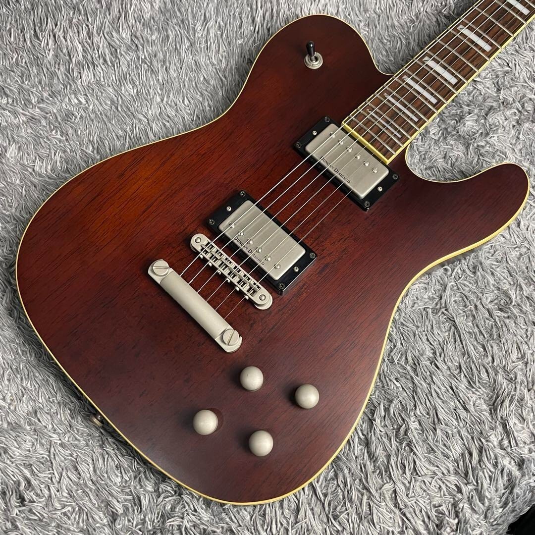 ギター Squier Master Chambered Telecaster Squier Master Chambered Telecaster – Set Neck Dual