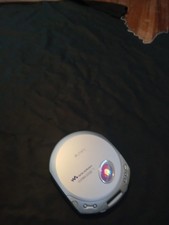 Sony Walkman D-E350 Portable CD Player Silver - PRISTINE Tested Working No Corro