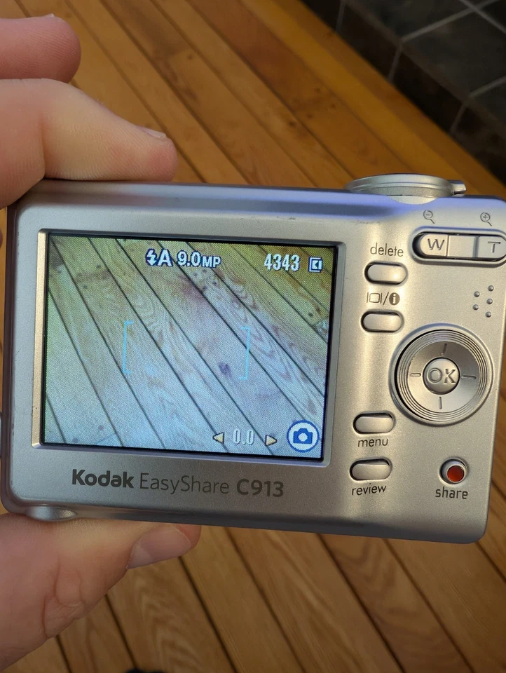 Kodak EasyShare C913 9.2MP Digital Camera Silver – Tested & Working - Image 2 of 4