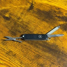 Victorinox Classic Swiss Army Knife 58mm Black