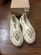 Adidas Yeezy Foam RNNR Sand (FY4567) Size 12 Men’s Brand New Damaged Box