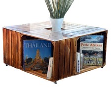 Edler Couchtisch aus geflammten Weinkisten