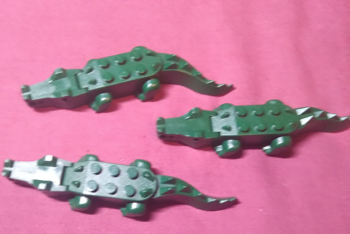 Lego Lot 3 Dark Green Alligator Crocodile w/ 8 Teeth 70802 6026c01