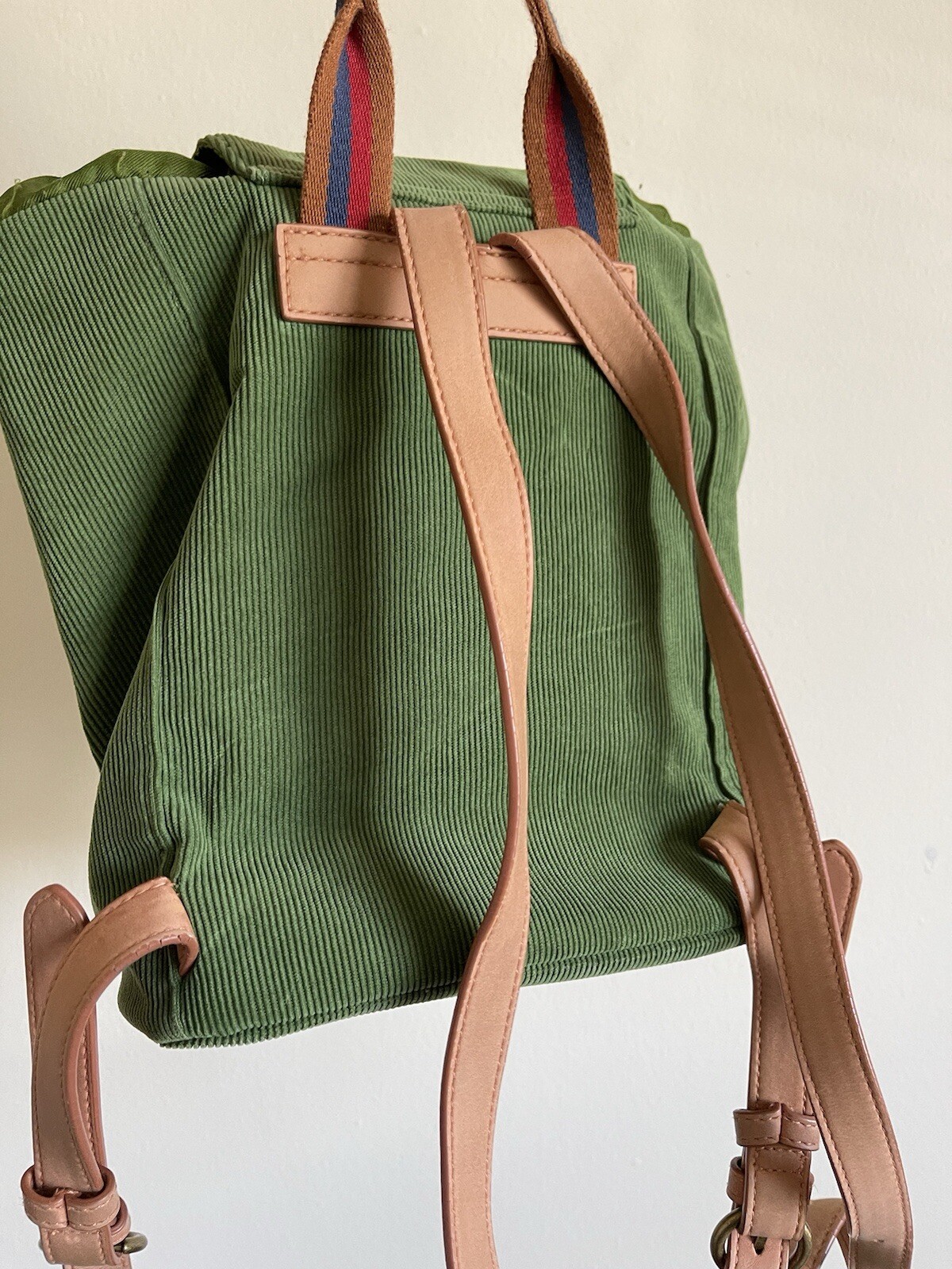 universal thread mini backpack - image 2