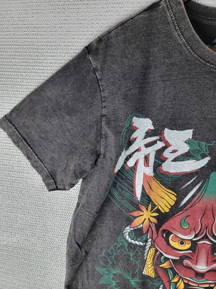 Camiseta Samurai Oni Máscaras Brilla en Oscuridad Talla XL Doble Cara Guerrero Asiático 2 Lados Foto 4 de 4
