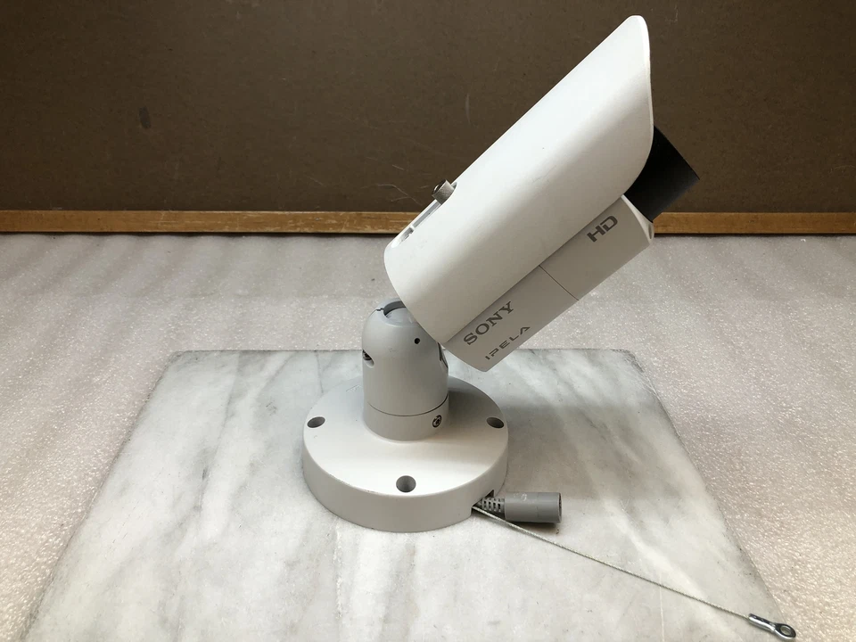 Sony SNC-EB602R True Day/Night Video Over IP IPELA HD Mount Bullet Camera - Image 3 of 4