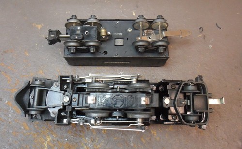 Lionel O-Gauge Prewar 229 2-4-2 Locomotive w/2689W Tender - Picture 10 of 10