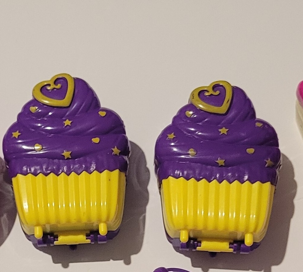 2017 Polly Pocket Sweet Treat Cupcake Playset Case Lot of 2