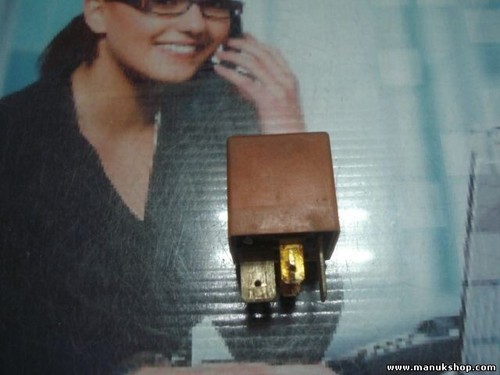 Fensterheber Relais Audi 80 100 VW Volkswagen Golf Jetta 431951254 431 951 254