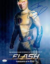 The Crimson Comet! Ultimate Guide to Collecting The Flash 15