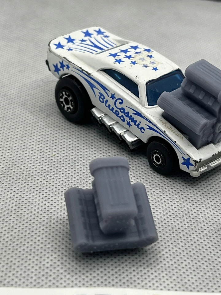 2 engines for Matchbox No 26 Superfast Cosmic Blues Dodge Charger - Image 3 of 4
