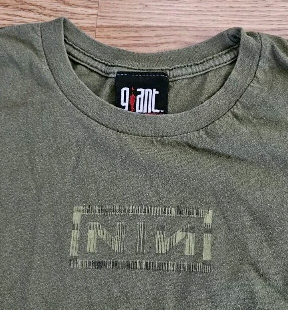 Vintage Nine Inch Nails T Shirt Green Camo Trent Reznor Size
