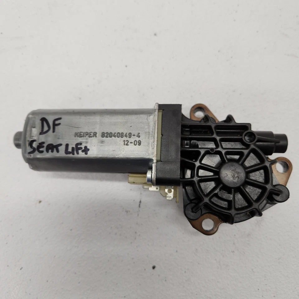 12-15 Mercedes Benz C250 Driver Left Front Seat Lift Adjust Motor OEM - Image 3 of 4