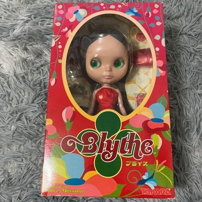 Takara Tomy Neo Blythe Love Mission Fashion Doll Limited Collectible