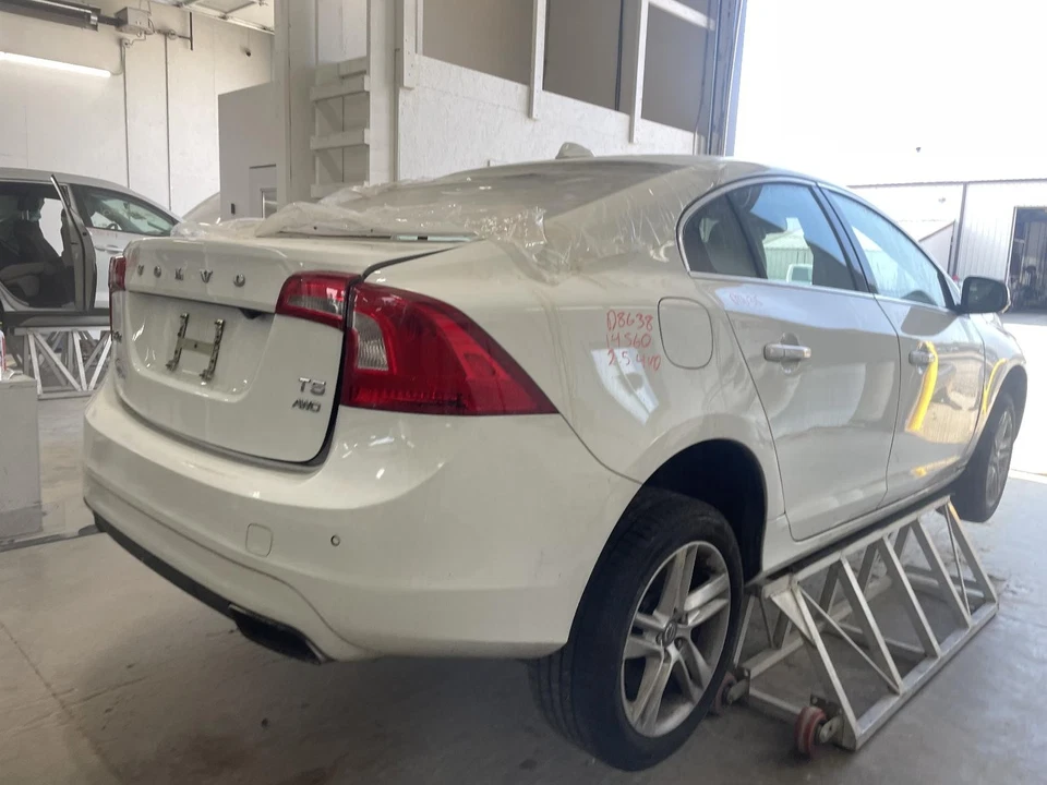 Used Front Left Seat Belt Front fits: 2014 Volvo S60 S60 Cross Country driver re Foto 3 de 4