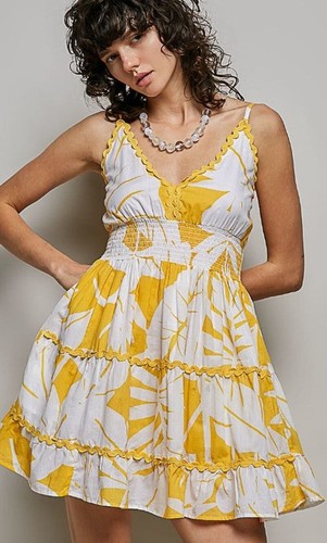 POL Sunny Floral Cotton Dress Size Med