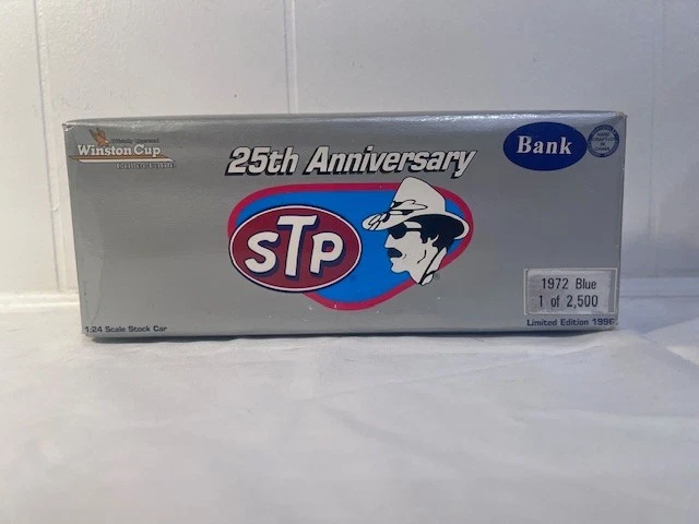 Banco fundido a presión azul Bobby Hamilton #43 STP 25 aniversario 1972 1:24 1 de 2.500 Foto 2 de 4