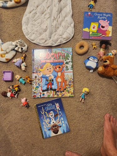 Lot Of Boys Clothes Size 6-9 Month's, Toys, Books, Blanket. Carter And Other's - Picture 2 of 9