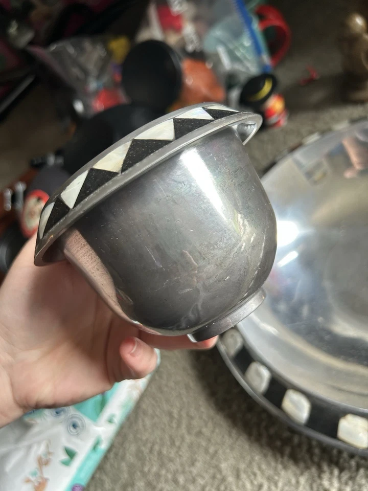 Bandeja de inmersión en plato de metal plateado toalla grande con incrustación de madreperla 13" Foto 3 de 4