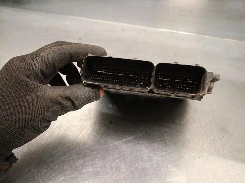 55193968 centralita motor uce para OPEL VECTRA C GTS (Z02) 1.9 2002 5230294 - Immagine 3 di 4