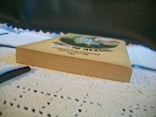 Trixie Belden #18 - The Mystery of the Phantom Grasshopper (Oval Paperback) - Picture 5 of 12