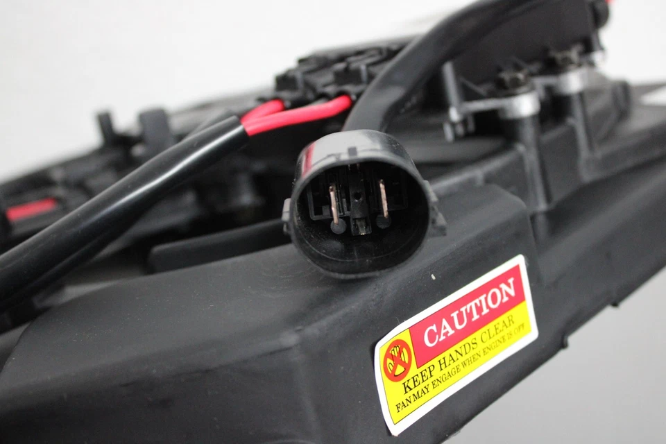 2005 2006 2007 MERCURY MONTEGO COOLING FAN Foto 3 de 4