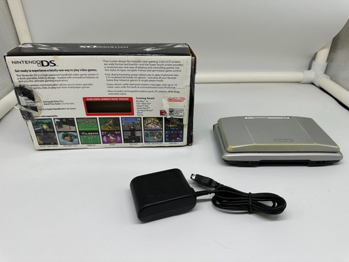 Nintendo DS System Metroid Prime Hunter Edition Manual Included Too Not Pictured - Picture 2 of 4