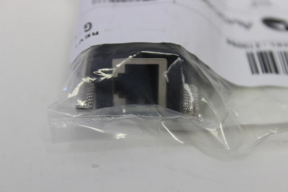 AVOCENT 210094 RJ45 TO DB9M DTE CONNECTOR FOR ESP-8 WATERS PN 668000391 NEW - Image 3 of 4