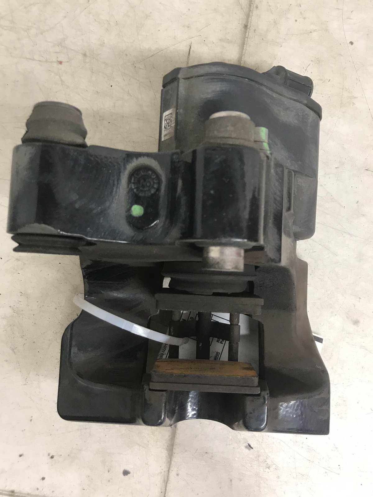 ASTON MARTIN RAPIDE RIGHT REAR ELECTRONIC PARKING BRAKE CALIPER BLACK OEM