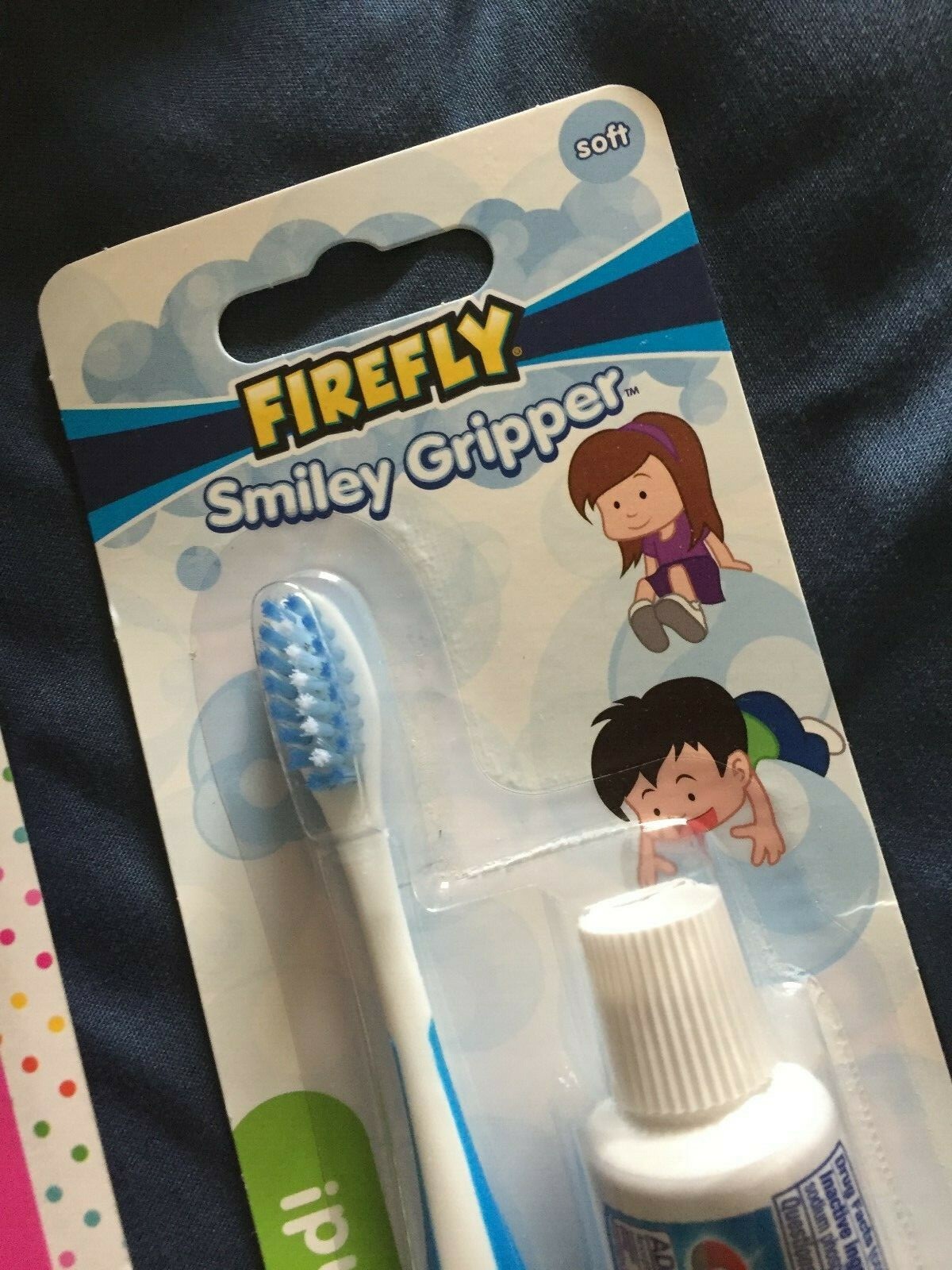 Hello Kitty Firefly 3 Kids Smiley Gripper Store and Soft Toothbrushes