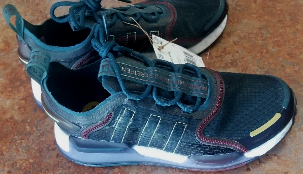 ADIDAS WOMEN'S NMD V3 W UTILITY GREEN/LEGEND INK/GOLD METALLIC RUNNING SZ 8  NEW! | eBay