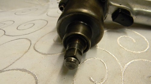INGERSOLL RAND 3/8" DRIVE IMPACT WRENCH #212 - Picture 3 of 9