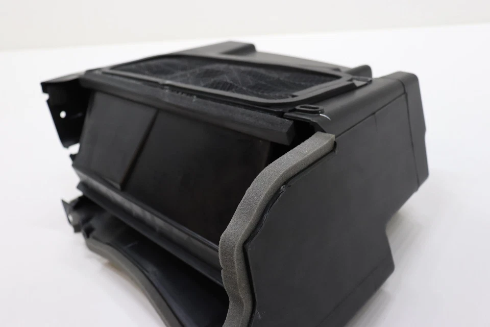 Dodge Charger 2022 cabina delantera conducto de entrada de aire fresco plenum OEM 68565885AA Foto 2 de 4