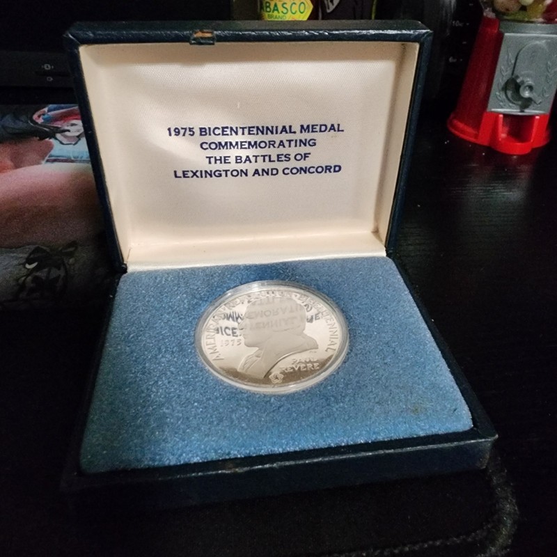 Paul Revere American Revolution Bicentennial Commemorative Medal 1975