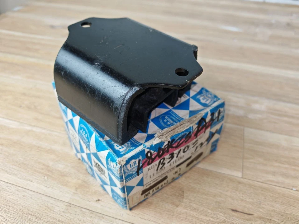 Montaje de caja de cambios de montaje de transmisión Datsun 210 Sunny B310 140Y KB310 Foto 2 de 4