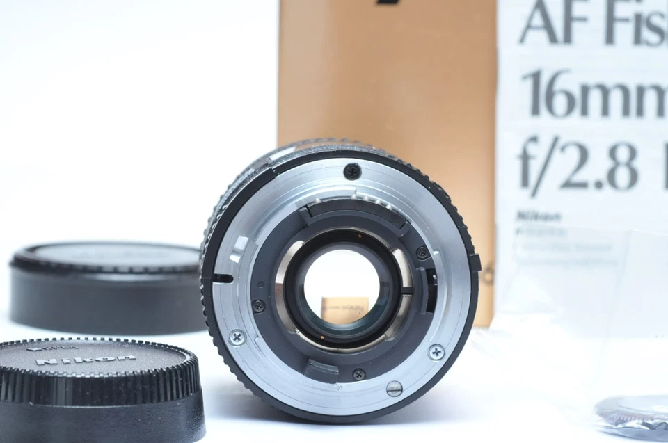 Nikon AF Nikkor 16mm f/2.8 D Fisheye Lens - Image 3 of 3