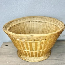 Vintage Handwoven Wicker Basket 5” x 7.5” Small Rustic Boho Décor