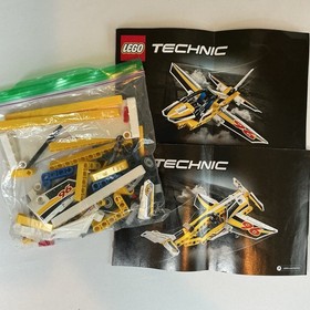 Lego Technic 42044 Display Team Jet Pre-Owned Complete Box + Instructions