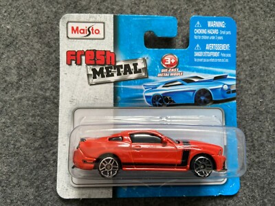 Red Mustang Maista