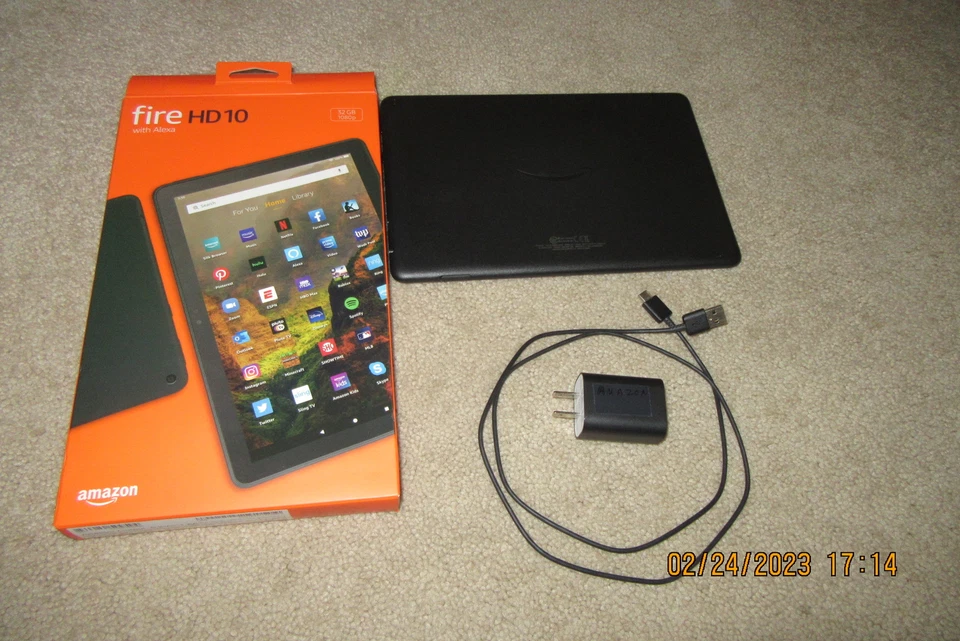 Amazon Fire HD 10 inch Tablet Case for 7th and 9th Generations - Black - Image 2 of 4