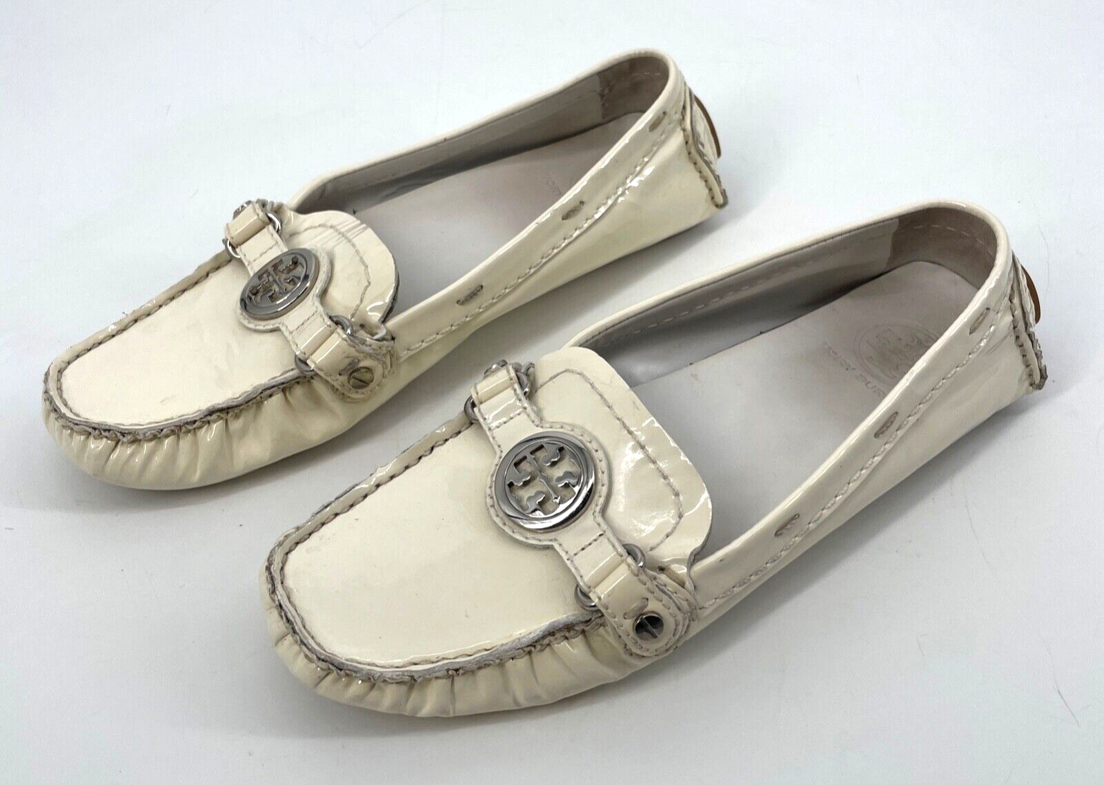 Tory Burch Harrison Women Size 6.5 off white Patent Leather loafers Driving Shoe