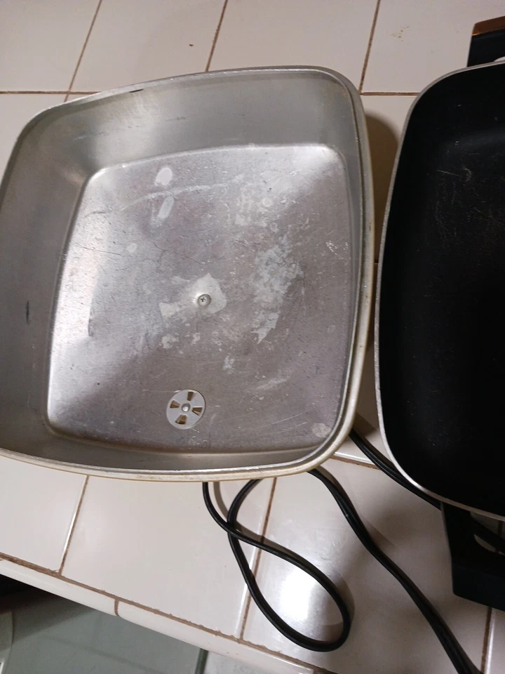 Sartén Eléctrica West Bend Otoño Oro Vintage Modelo 1429 PROBADA FUNCIONA  Foto 3 de 4