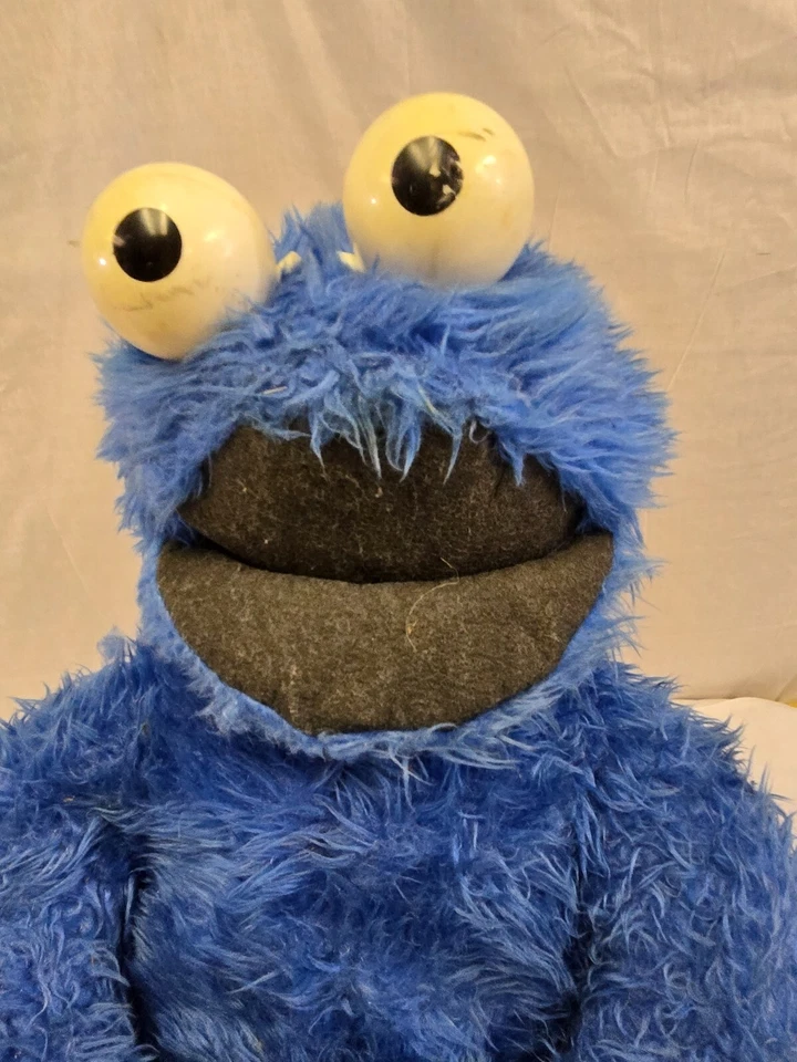 Vintage Sesame Street Cookie Monster Plush Knickerbocker Rattle Eyes PBS 20" - Image 3 of 4