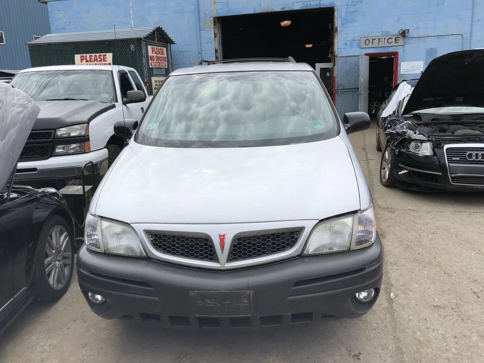 Capó PONTIAC MONTANA VAN 97 99 00 01 02 03 04 05 Foto 2 de 4
