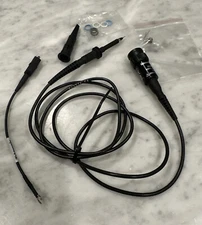 Tektronix TPP0200 200 MHz Voltage Probe With Accessories- Tested-