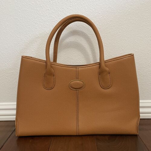 TOD'S D-Bag style tan Leather Tote - image 1